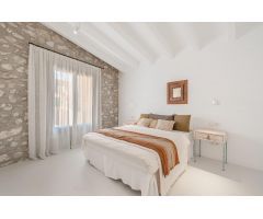 VILLA DE LUJO DE ENSUEÑO EN EL ACOGEDOR PUEBLO DE ES CAPDELLA