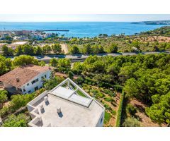 ESPECTACULAR VILLA MODERNA CON VISTAS AL MAR EN COSTA DEN BLANES