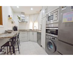 Encantadora Vivienda de 3 Dormitorios en Urbanización cerrada