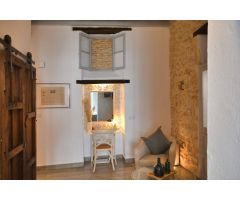 *Casa Convertida en Tres Apartamentos en Plaza España, Medina Sidonia.