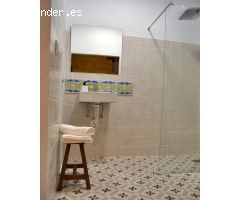 *Casa Convertida en Tres Apartamentos en Plaza España, Medina Sidonia.