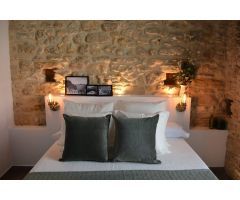 *Casa Convertida en Tres Apartamentos en Plaza España, Medina Sidonia.