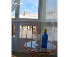 *Casa Convertida en Tres Apartamentos en Plaza España, Medina Sidonia.