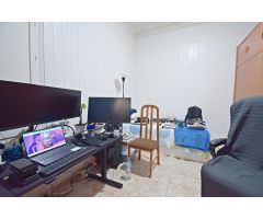 Magnifica casa de dos plantas en ubicacion privilegiada en Puerto Real con entrada independiente a l