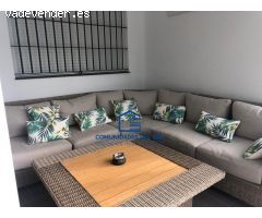 Exclusiva vivienda con piscina en Vistahermosa – Disponible en agosto