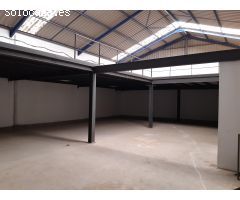 Local y nave de procedencia bancaria