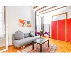 Apartamento luminoso junto al Puerto y la Rambla