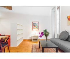 Apartamento luminoso junto al Puerto y la Rambla