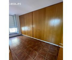 Casa de pueblo situada a 400 metros del Paseo.