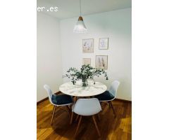 BONITO APARTAMENTO EN ALQUILER EN URBANIZACIÓN CON PISCINA COMUNITARIA.