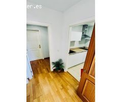 BONITO APARTAMENTO EN ALQUILER EN URBANIZACIÓN CON PISCINA COMUNITARIA.