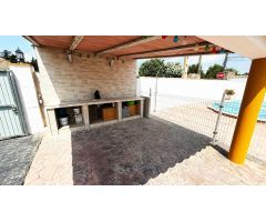 Chalet luminoso y listo para entrar a vivir en Pago del Humo