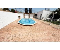 Chalet luminoso y listo para entrar a vivir en Pago del Humo
