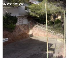 Chalet unifamiliar en Naquera con piscina y jardin y  vistas privilegiadas en Urbanización.