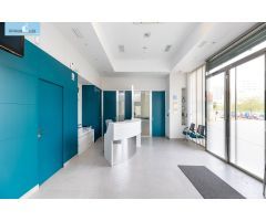 LOCAL COMERCIAL JUNTO AL CAMPUS DE LA SALUD