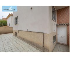 ADOSADO A ESTRENAR EN ARMILLA