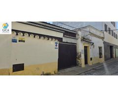 Amplia casa a reformar el pleno centro de Jerez