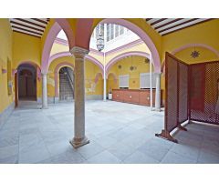 Casa-palacio con garaje y vistas a San Miguel en el centro de Jerez