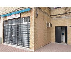 Carnicería en traspaso con local y equipamiento completo en zona de alto paso.