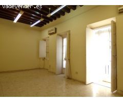 Amplio piso en el corazón del centro histórico de Cádiz
