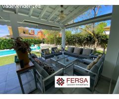CHALET CON PISCINA EN URBANIZACION EL AGUILA