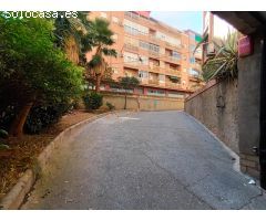 Garaje cerrado en Granada zona Zaidin, 13 m. de superficie. ¡¡ La mejor inversión !!