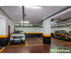 ¡EXCLUSIVA! Oportunidad en Cádiz a un paso de la playa con 4 dormitorios y con garaje y trastero