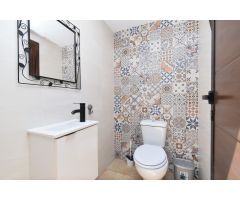 Chalet URBANO de 3 dormitorios y piscina en Las Menuditas