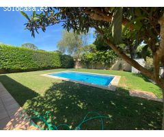 Chalet de 3 dormitorios y piscina en la Rana Verde