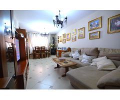CASA CON 13 AÑOS, EN PERFECTO ESTADO Y CON PATIO