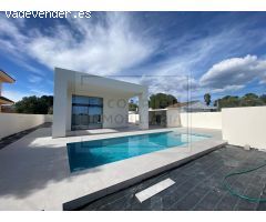 Fantástico chalet en venta en Urbanización La Sima