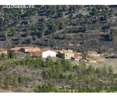 Terreno edificable con construcción en Aldea Collado