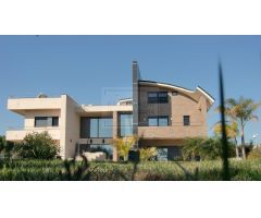 Exclusivo chalet de lujo en venta en Torre en Conill-Cumbres de San Antonio, Bétera