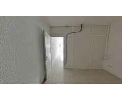 Se vende local en Barcelona