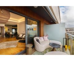 VIVE DELUXE HOMES presenta en exclusiva este fabuloso piso de alto standing en Avenida de La Buhaira
