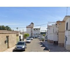 ADOSADO OCUPADO, a la venta en Alcalá del Rio