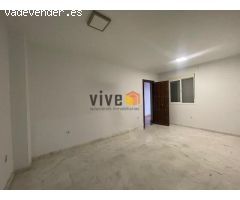PISO EN SEGUNDA PLANTA EN PLENO CENTRO DE CORÍA DE RÍO