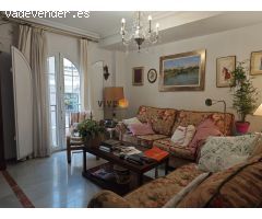 Magnifica vivienda en pleno centro de Sevilla, amplia y con garaje y trastero!