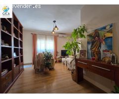 PISO DE 4 DORMITORIOS EN BARRIADA ESPAÑA