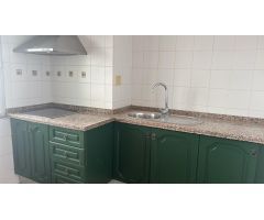 Zona norte San Joaquin vivienda sin muebles con aparcamiento privado en superficie.