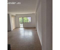 Zona norte San Joaquin vivienda sin muebles con aparcamiento privado en superficie.