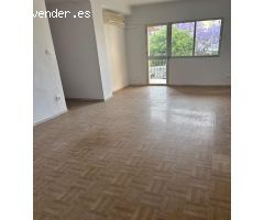 Zona norte San Joaquin vivienda sin muebles con aparcamiento privado en superficie.