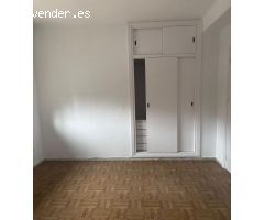 Zona norte San Joaquin vivienda sin muebles con aparcamiento privado en superficie.