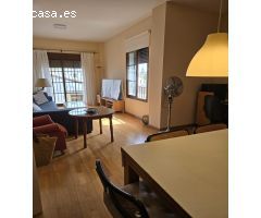 Piso en venta con garaje y piscina comunitaria, a un paso del centro