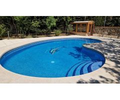 Se alquila chalet con piscina en Eurovillas