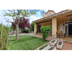 Chalet en alquiler en Eurovillas