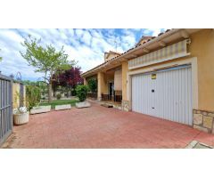 Chalet en alquiler en Eurovillas