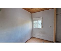 Se vende vivienda dividida en 10 apartamentos