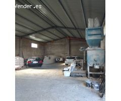 Se vende parcela con nave