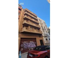 Edificio en Venta en el Corazón de Alicante: Oportunidad Única